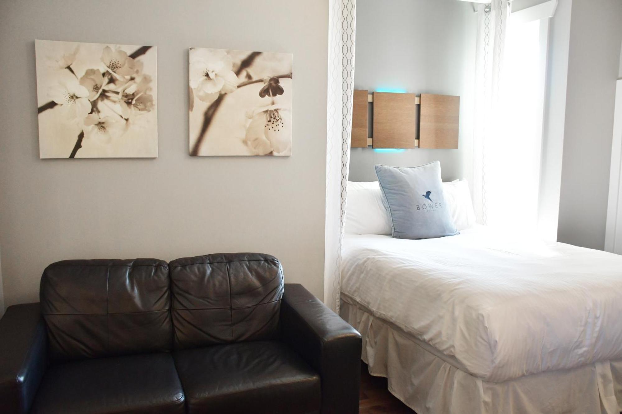 Chateau Queen By Bower Boutique Hotels Moncton Exteriör bild