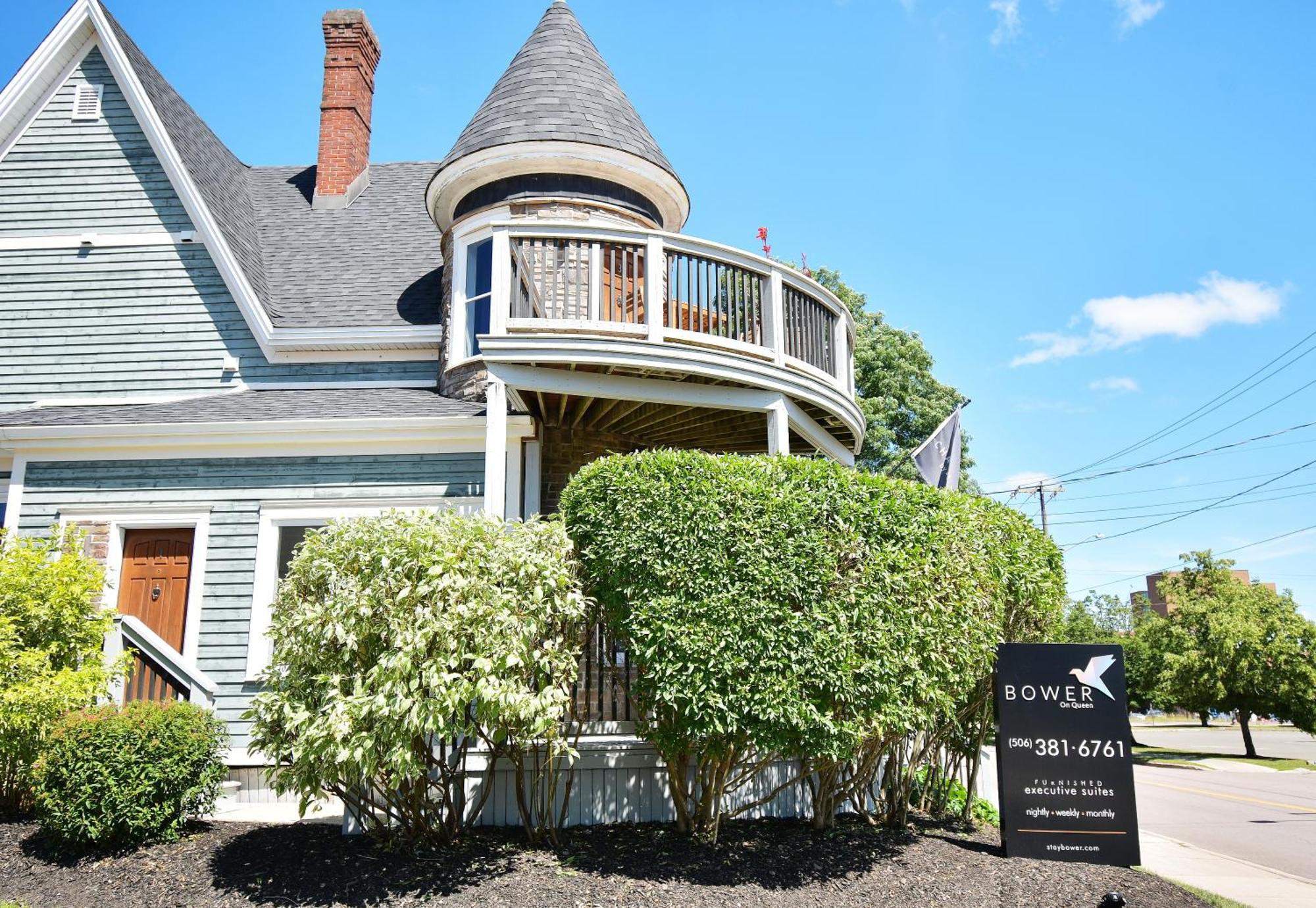 Chateau Queen By Bower Boutique Hotels Moncton Exteriör bild